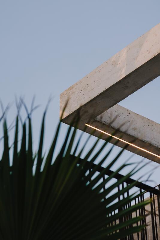 MONOLITH - imagen número 15